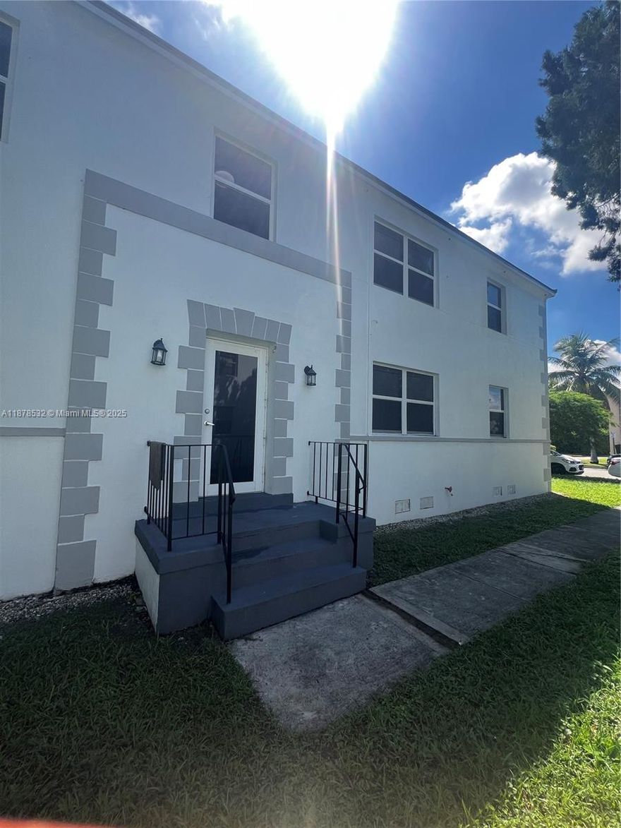 Charming 2BD/1BA apartment in the heart of Coral Gables, steps from top restaurants, cafés, and boutique shops. Water included; tenant pays electric, cable, and internet. Move-in with first month’s rent + security deposit.