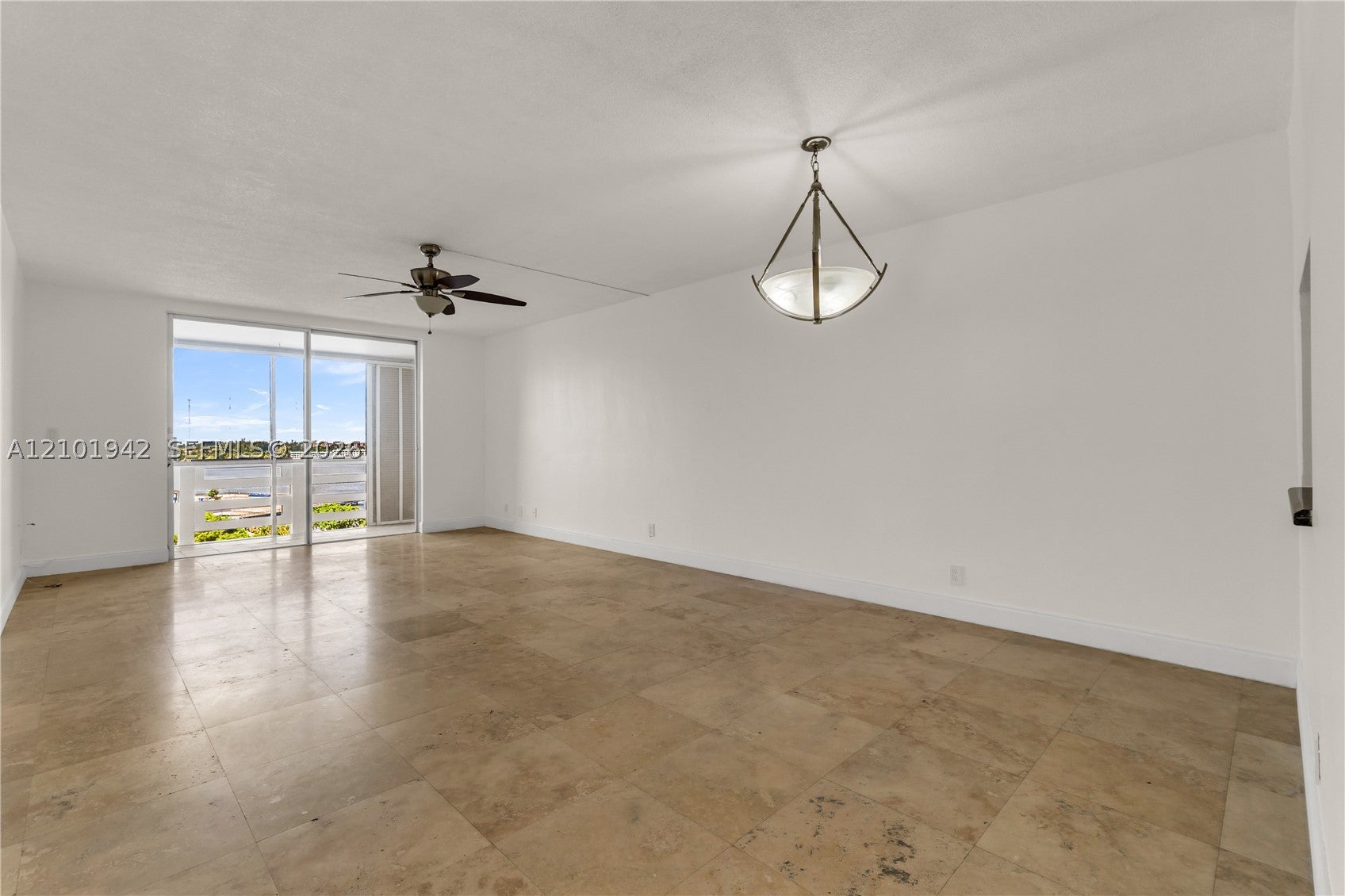 1401 NE Miami Gardens Dr 892