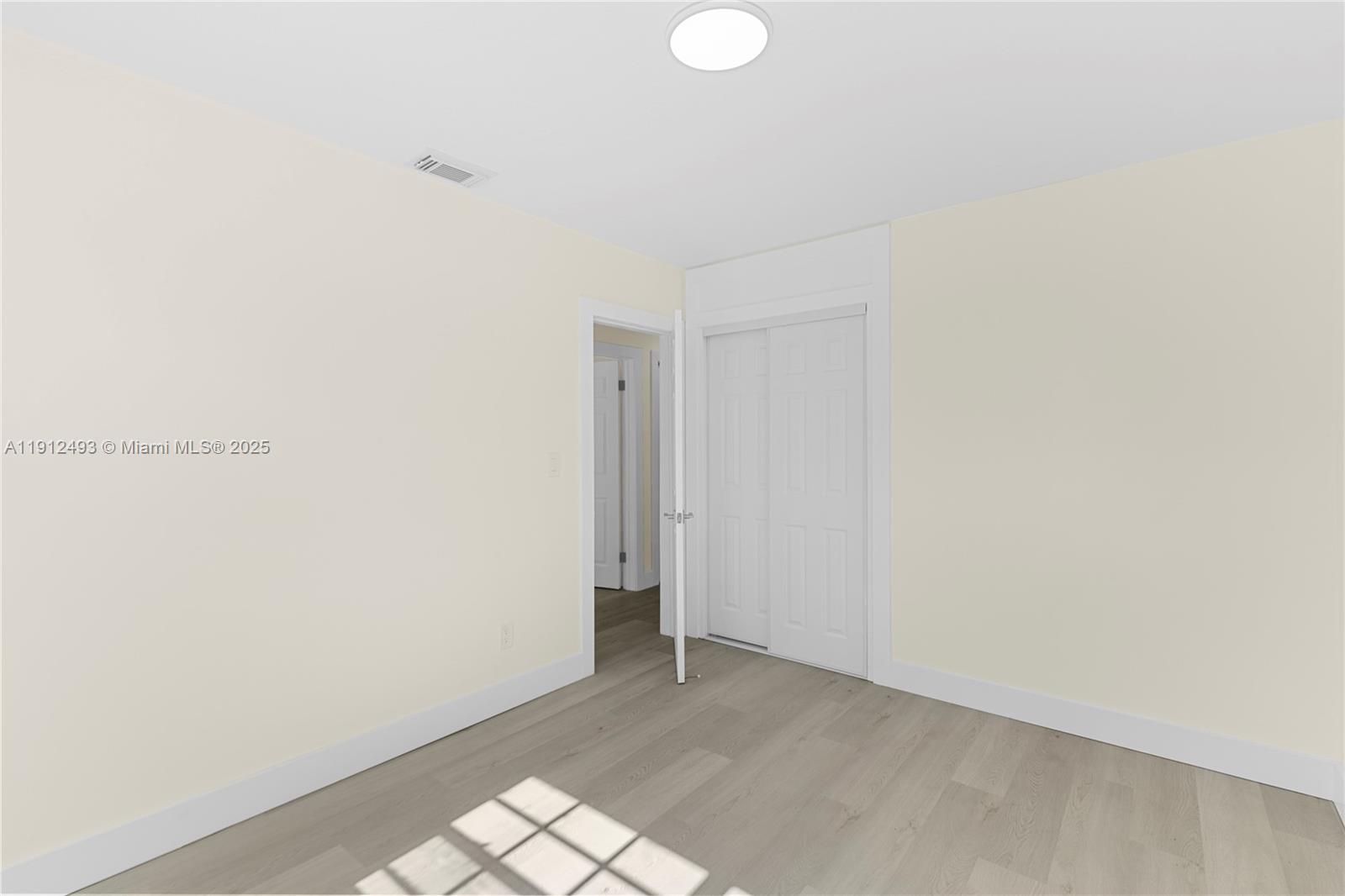 SCOTT LAKE MANOR SEC 2 - Residential