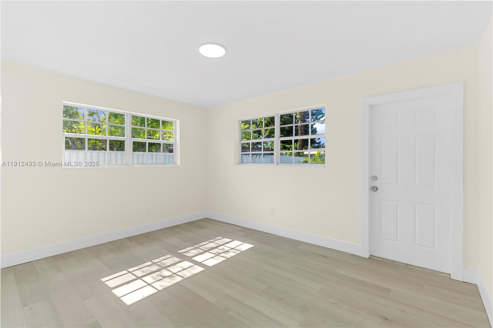 SCOTT LAKE MANOR SEC 2 - Residential