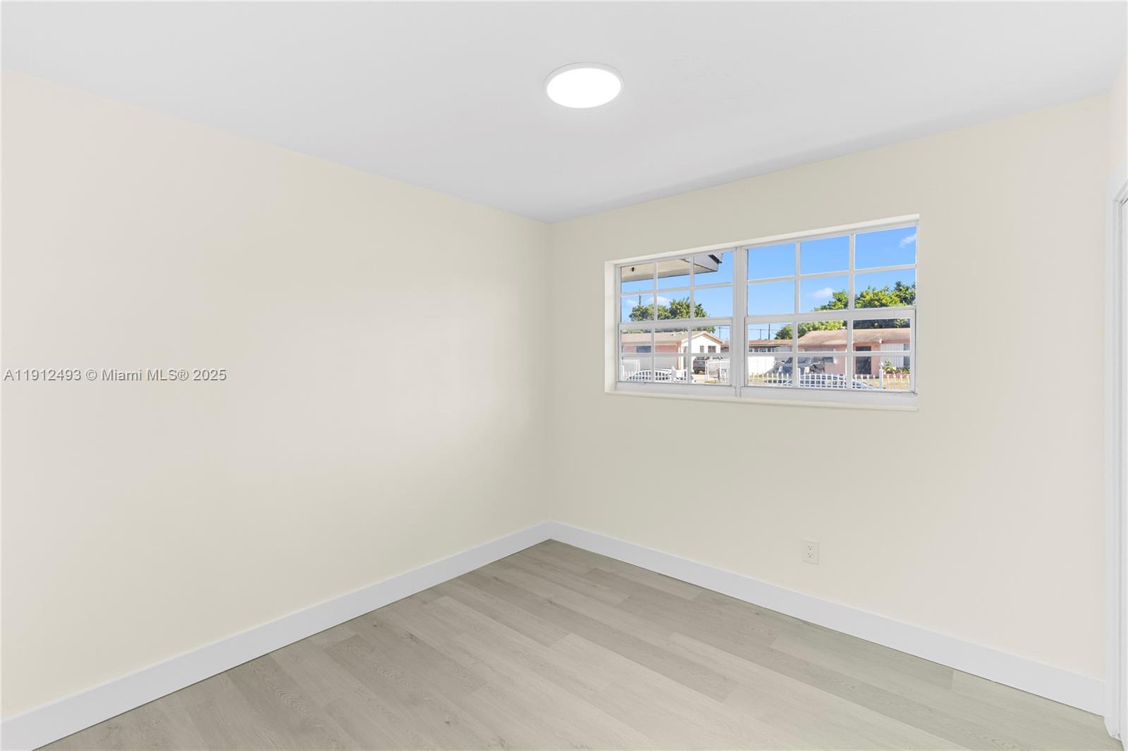 SCOTT LAKE MANOR SEC 2 - Residential