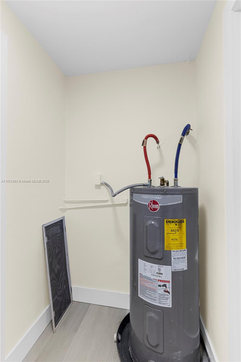 SCOTT LAKE MANOR SEC 2 - Residential