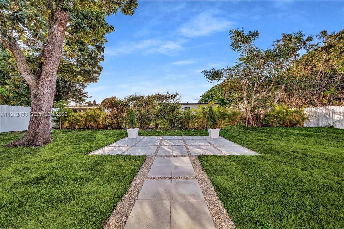 SCOTT LAKE MANOR SEC 2 - Residential