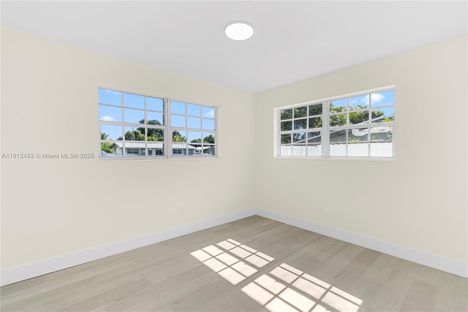 SCOTT LAKE MANOR SEC 2 - Residential