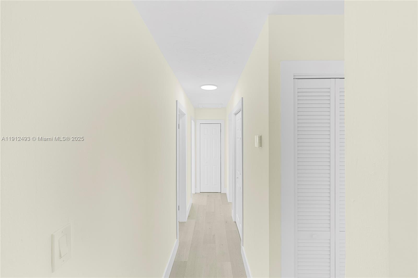 SCOTT LAKE MANOR SEC 2 - Residential