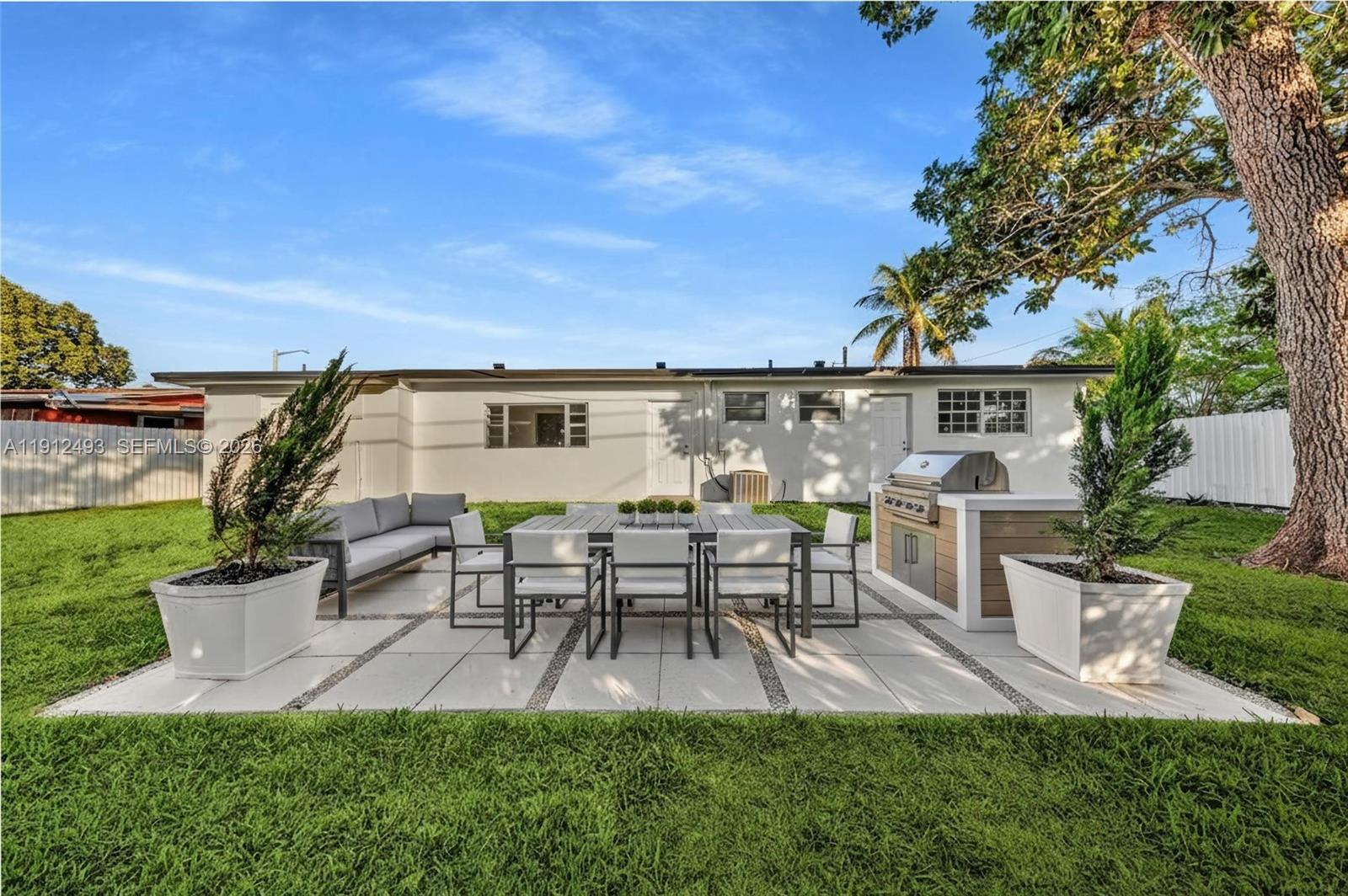 SCOTT LAKE MANOR SEC 2 - Residential