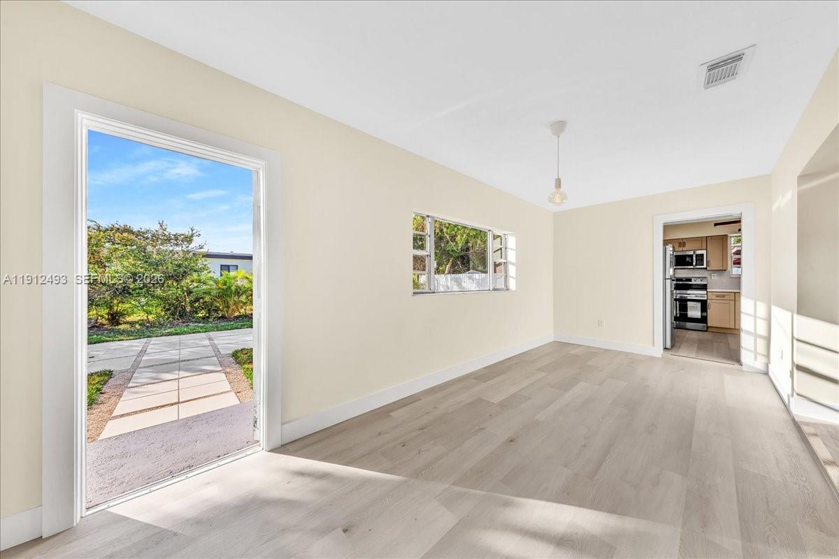 SCOTT LAKE MANOR SEC 2 - Residential