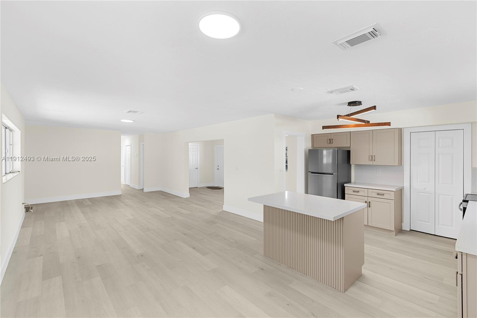 SCOTT LAKE MANOR SEC 2 - Residential