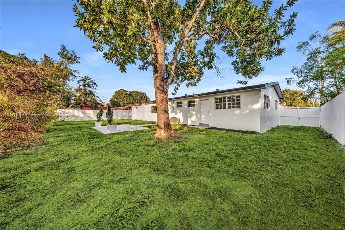 SCOTT LAKE MANOR SEC 2 - Residential