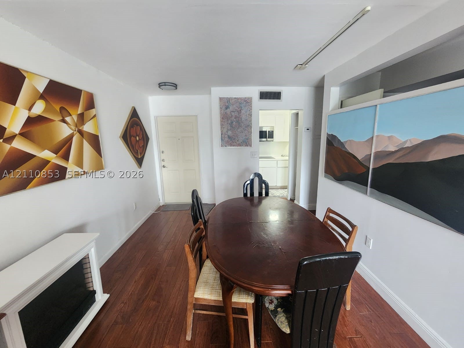 1674 Bay Rd 305