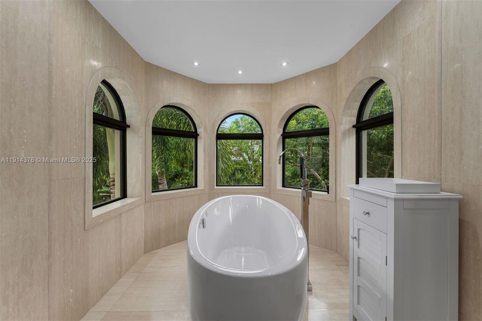 HOLIDAY COLONY - Residential