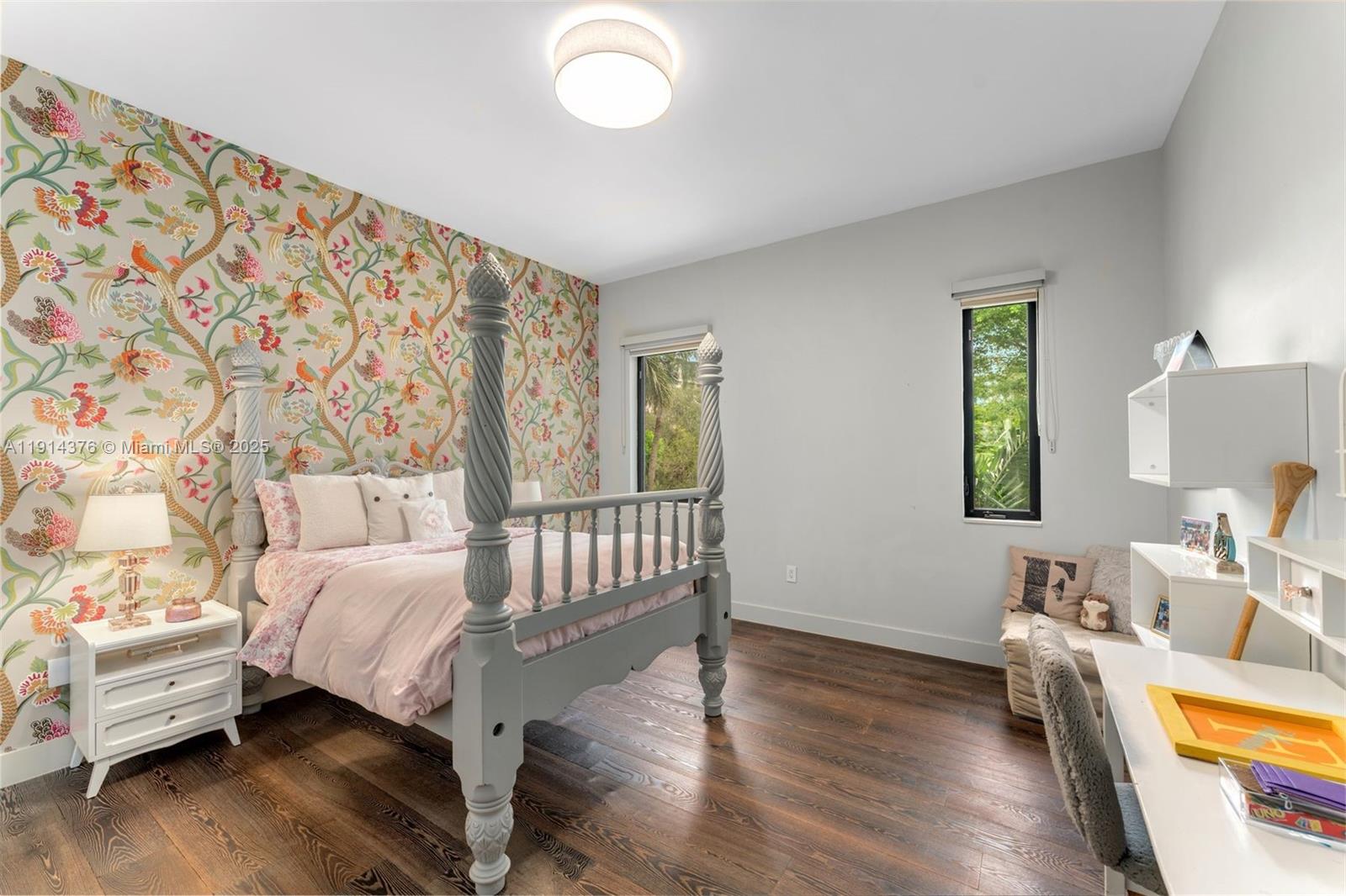 HOLIDAY COLONY - Residential