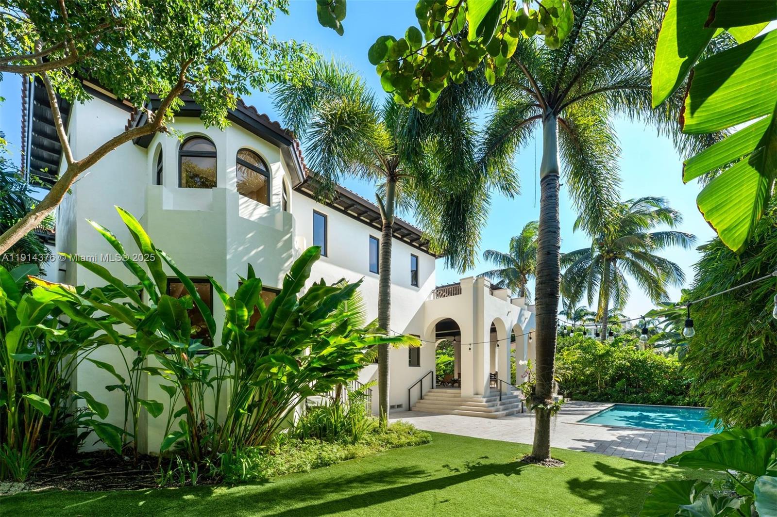 HOLIDAY COLONY - Residential