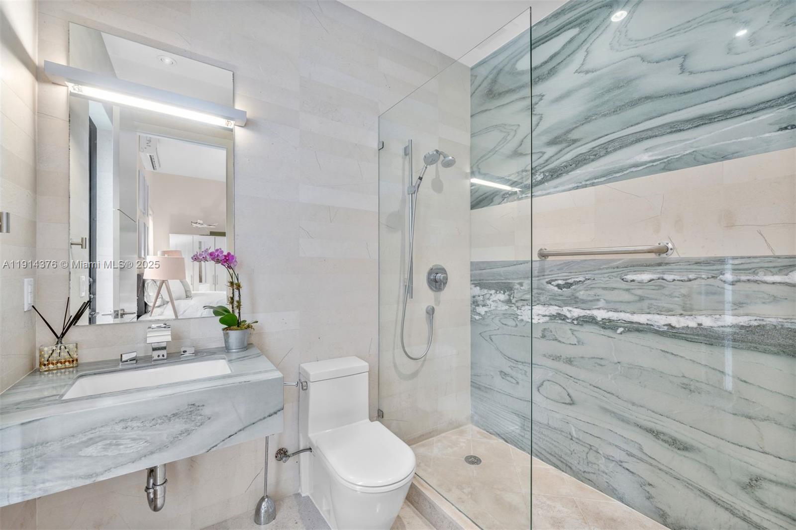 HOLIDAY COLONY - Residential