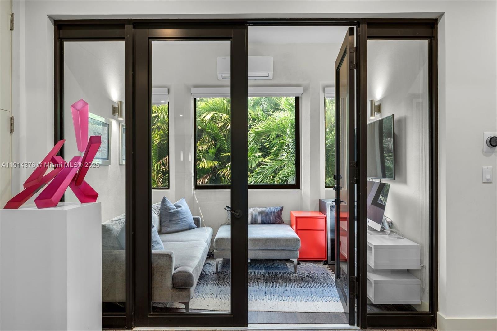 HOLIDAY COLONY - Residential