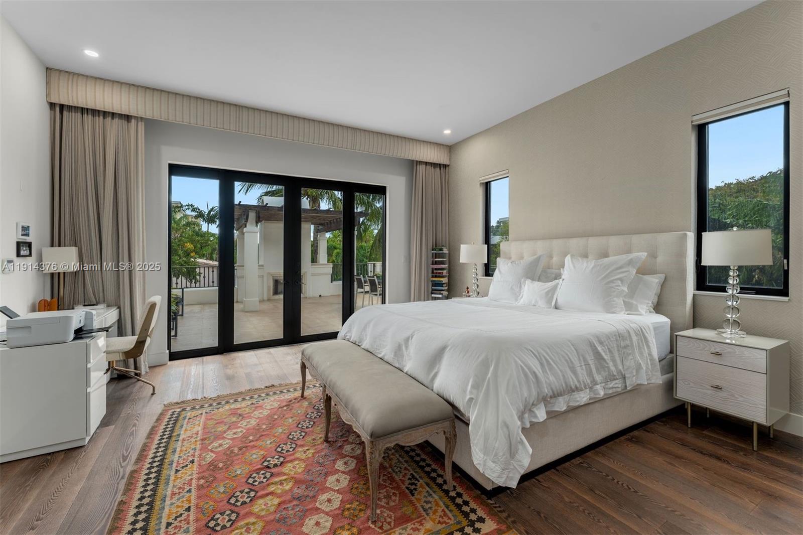 HOLIDAY COLONY - Residential