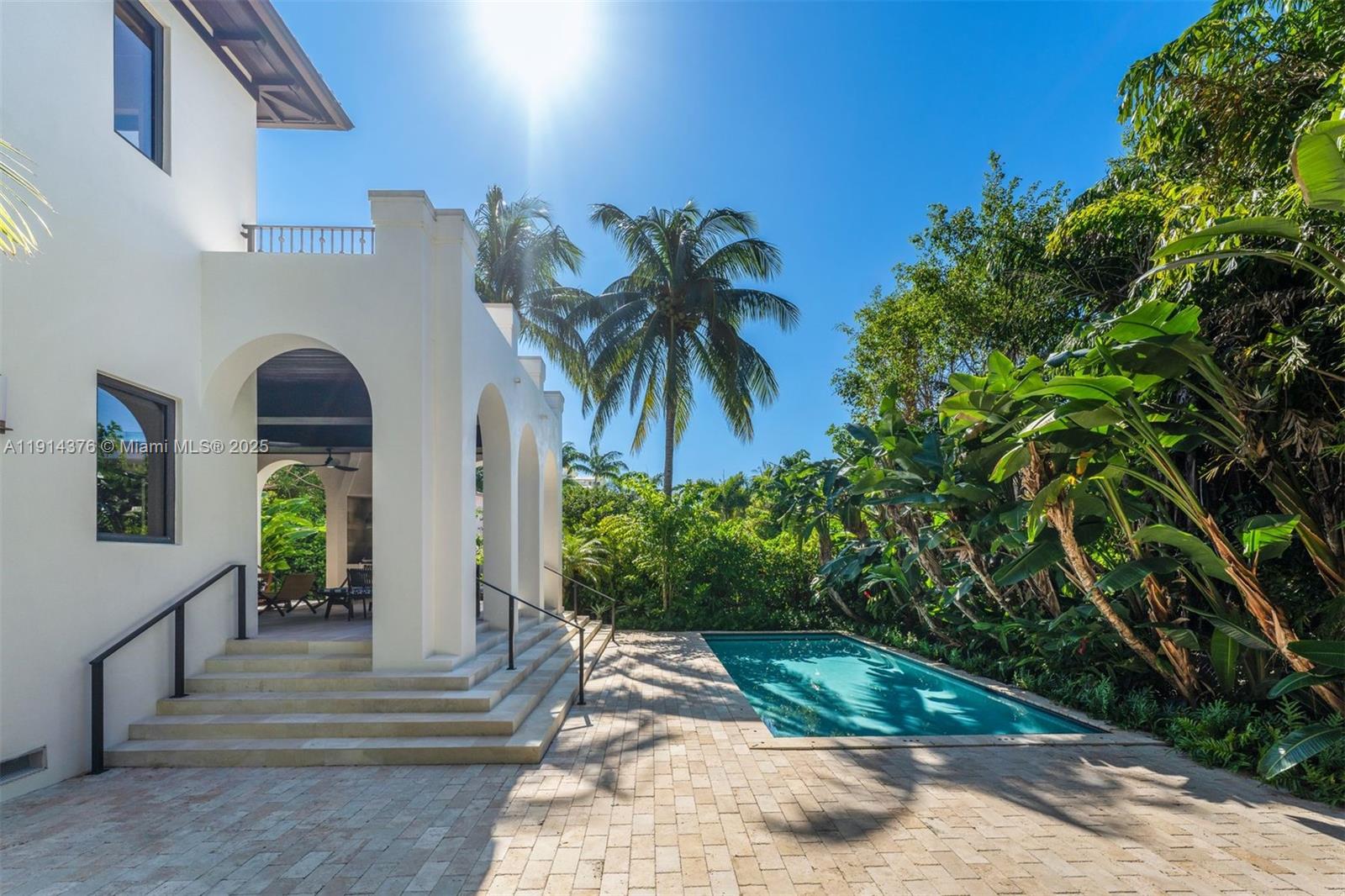 HOLIDAY COLONY - Residential