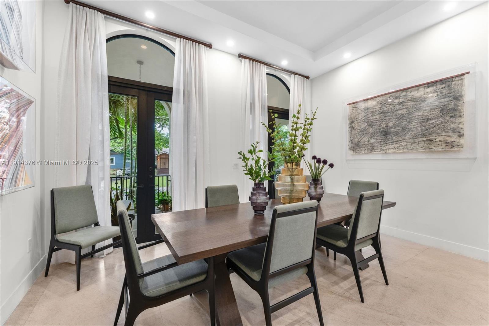 HOLIDAY COLONY - Residential