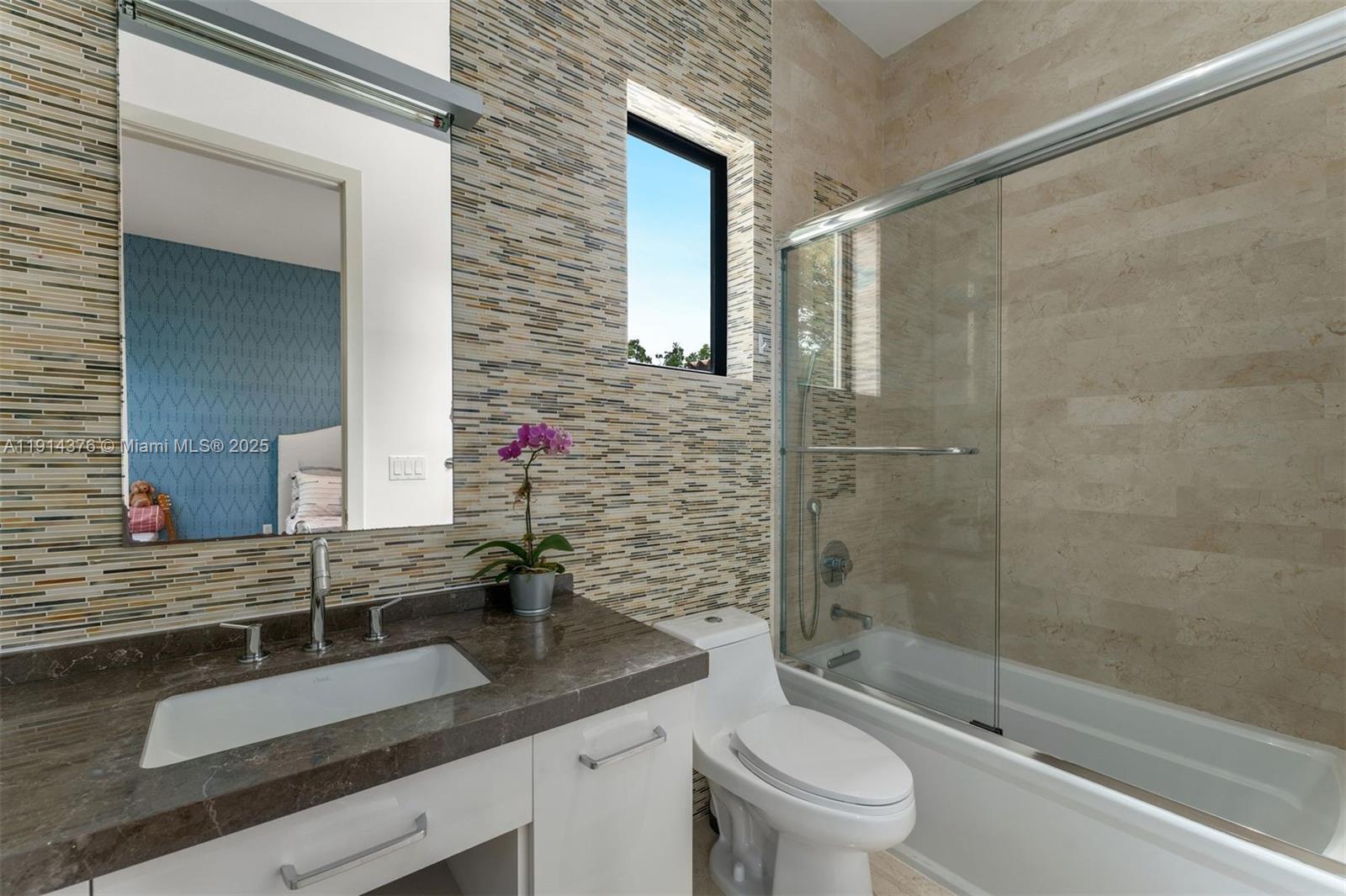 HOLIDAY COLONY - Residential