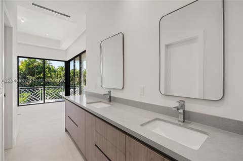 Tiny photo for 2712 S Le Jeune Rd, Coral Gables, FL 33134 (MLS # A12046637)