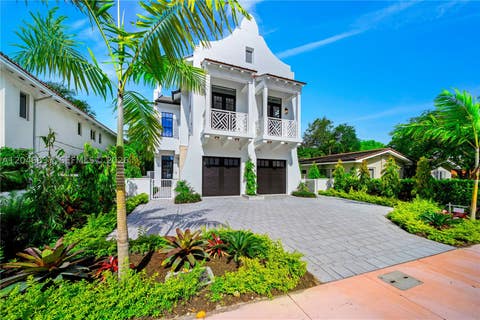 Tiny photo for 2712 S Le Jeune Rd, Coral Gables, FL 33134 (MLS # A12046637)