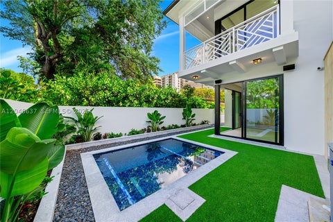 Tiny photo for 2712 S Le Jeune Rd, Coral Gables, FL 33134 (MLS # A12046637)