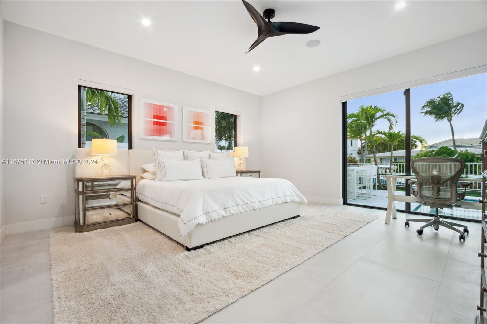 CORAL KEY VILLAS 3RD SEC - Residential