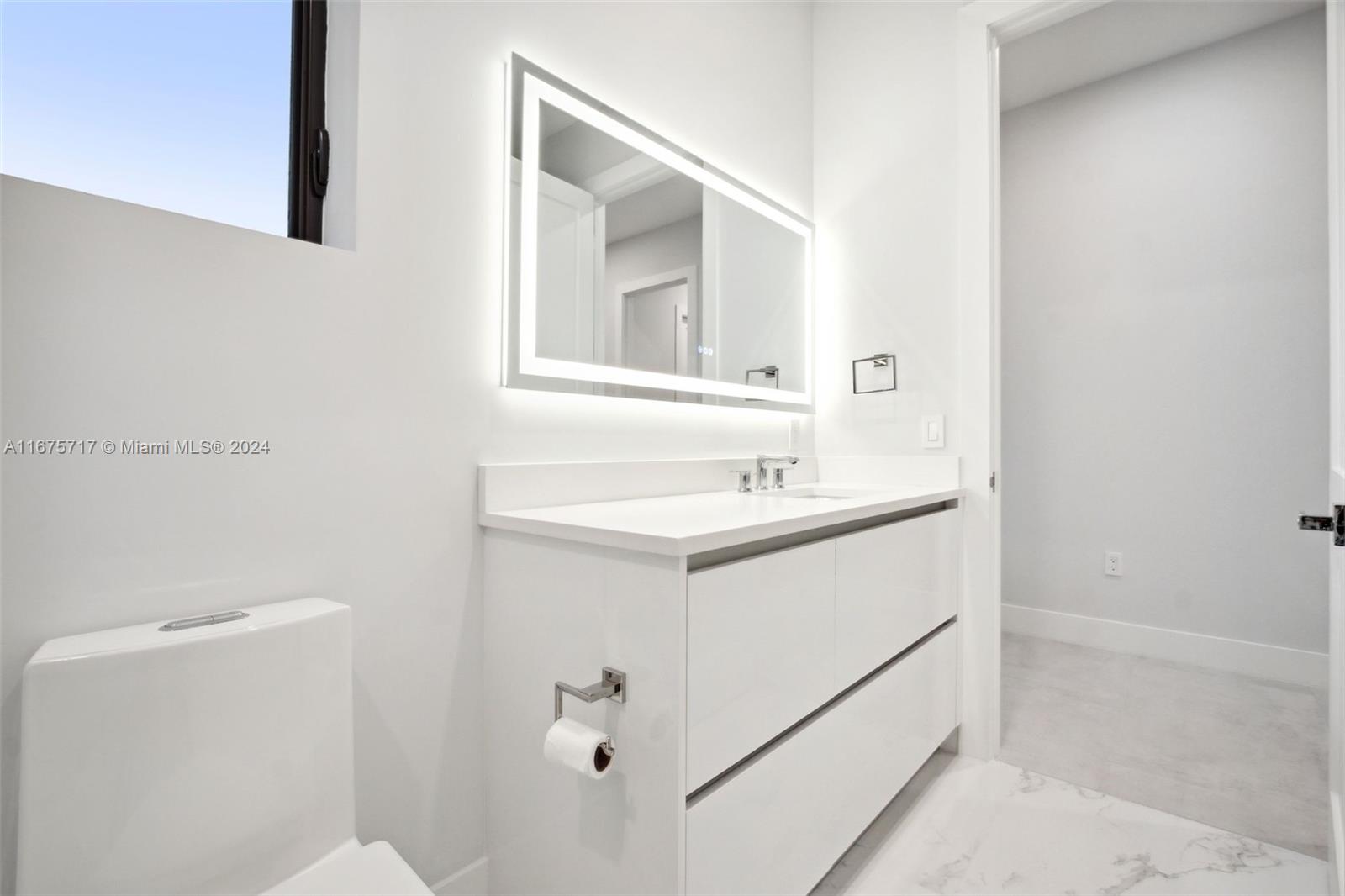CORAL KEY VILLAS 3RD SEC - Residential