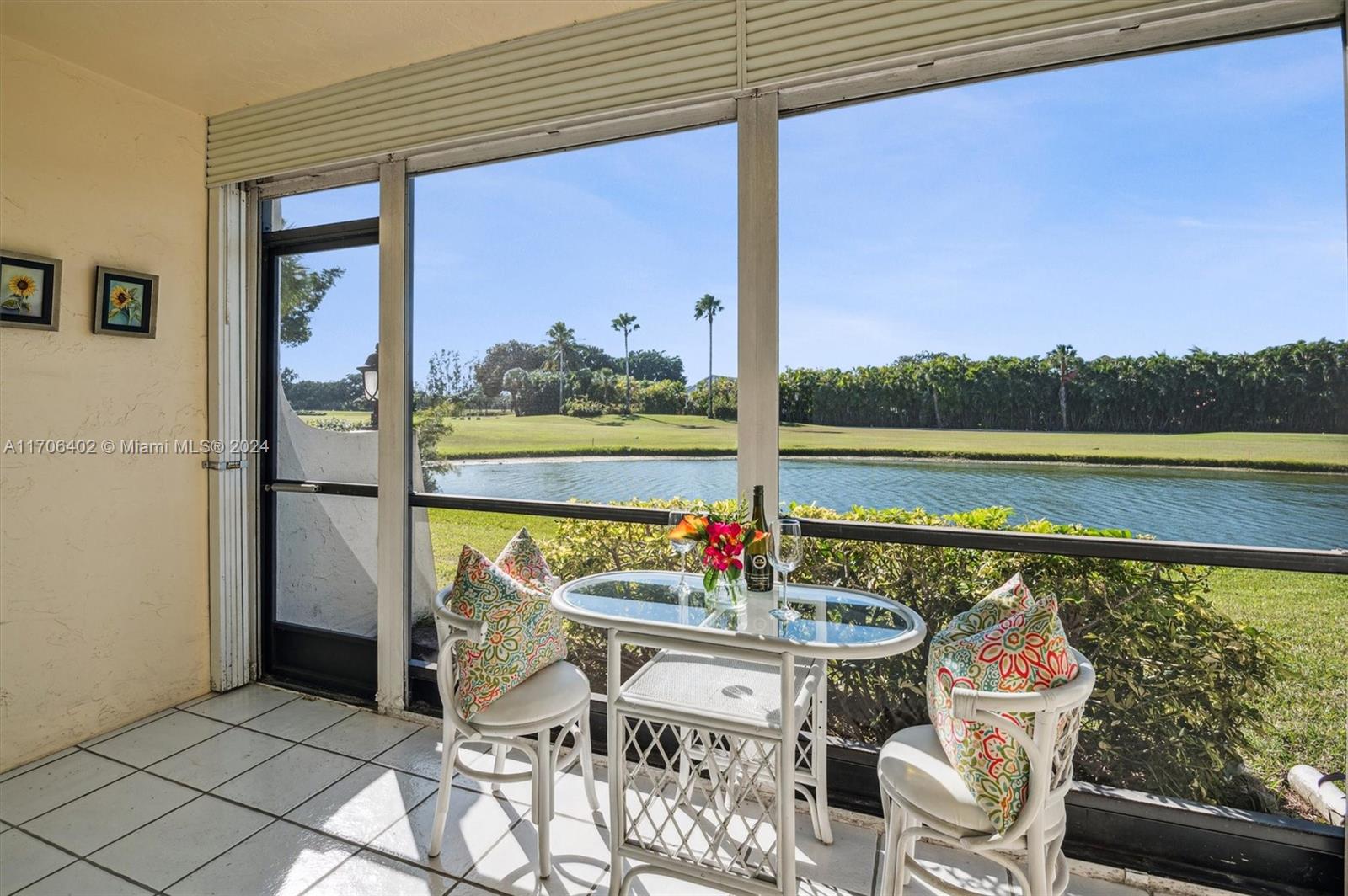 HOLLYBROOK GOLF AND - Residential