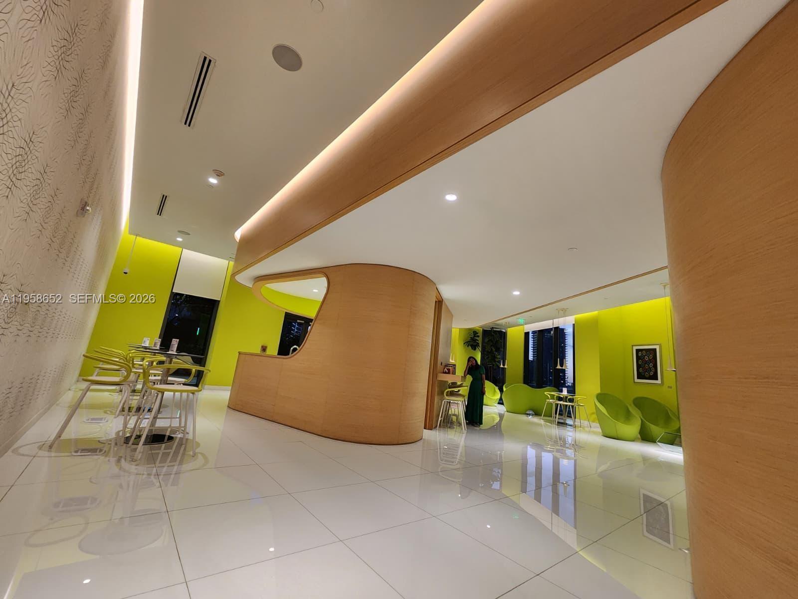 PARAISO BAYVIEWS CONDO - Residential