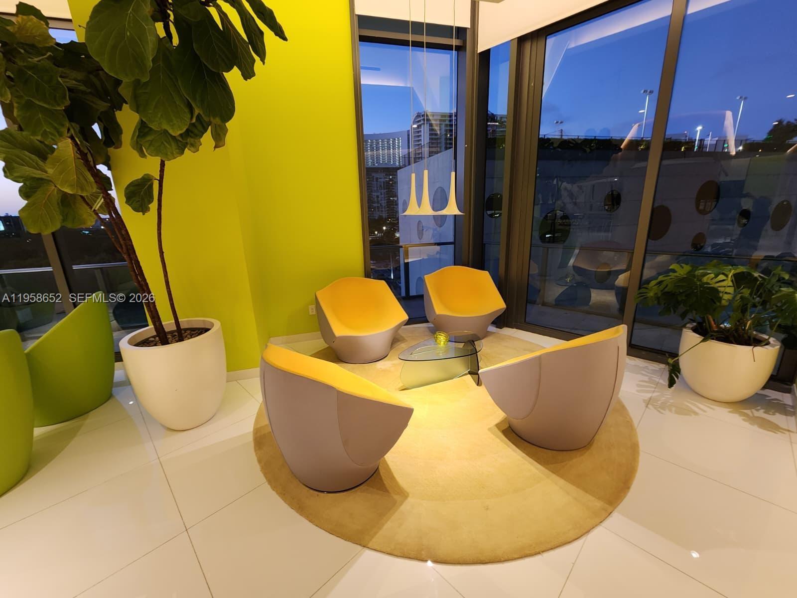 PARAISO BAYVIEWS CONDO - Residential