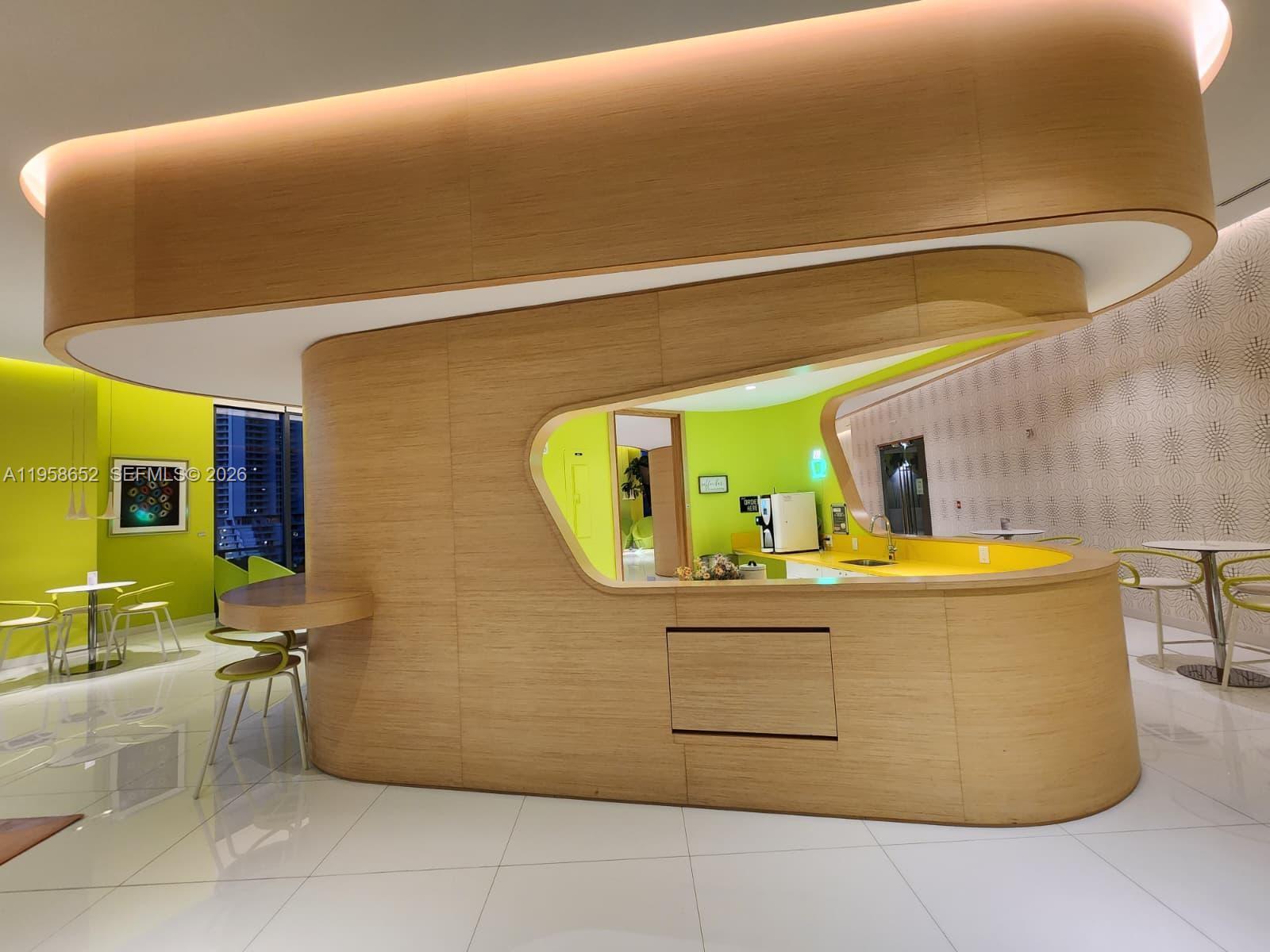 PARAISO BAYVIEWS CONDO - Residential