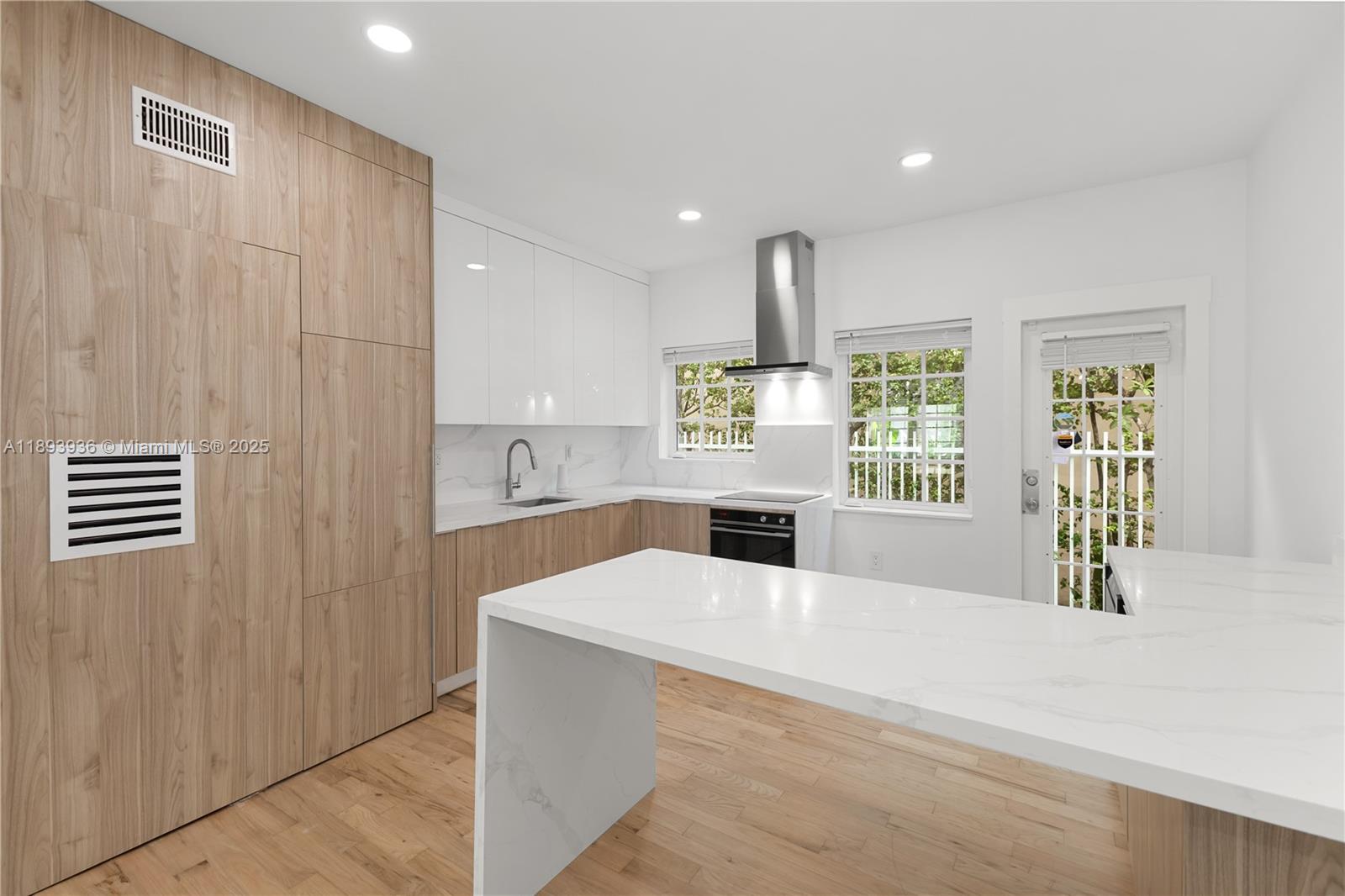 ARCADIA CONDO OF MIAMI BE - Residential Lease