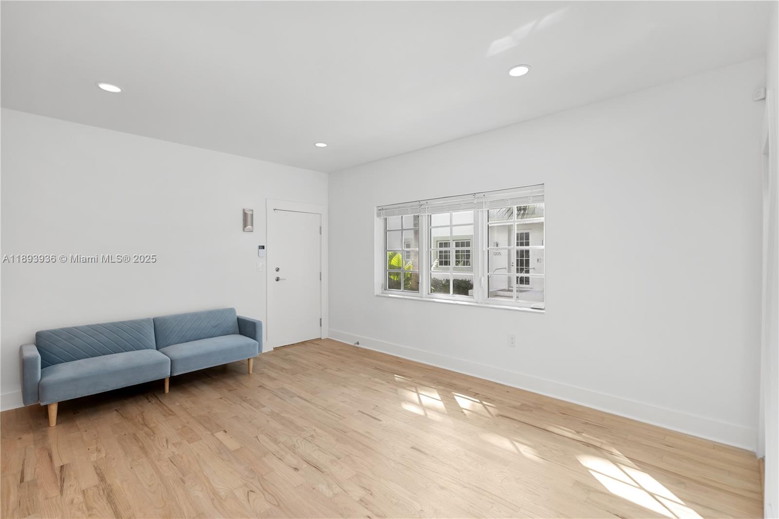 ARCADIA CONDO OF MIAMI BE - Residential Lease