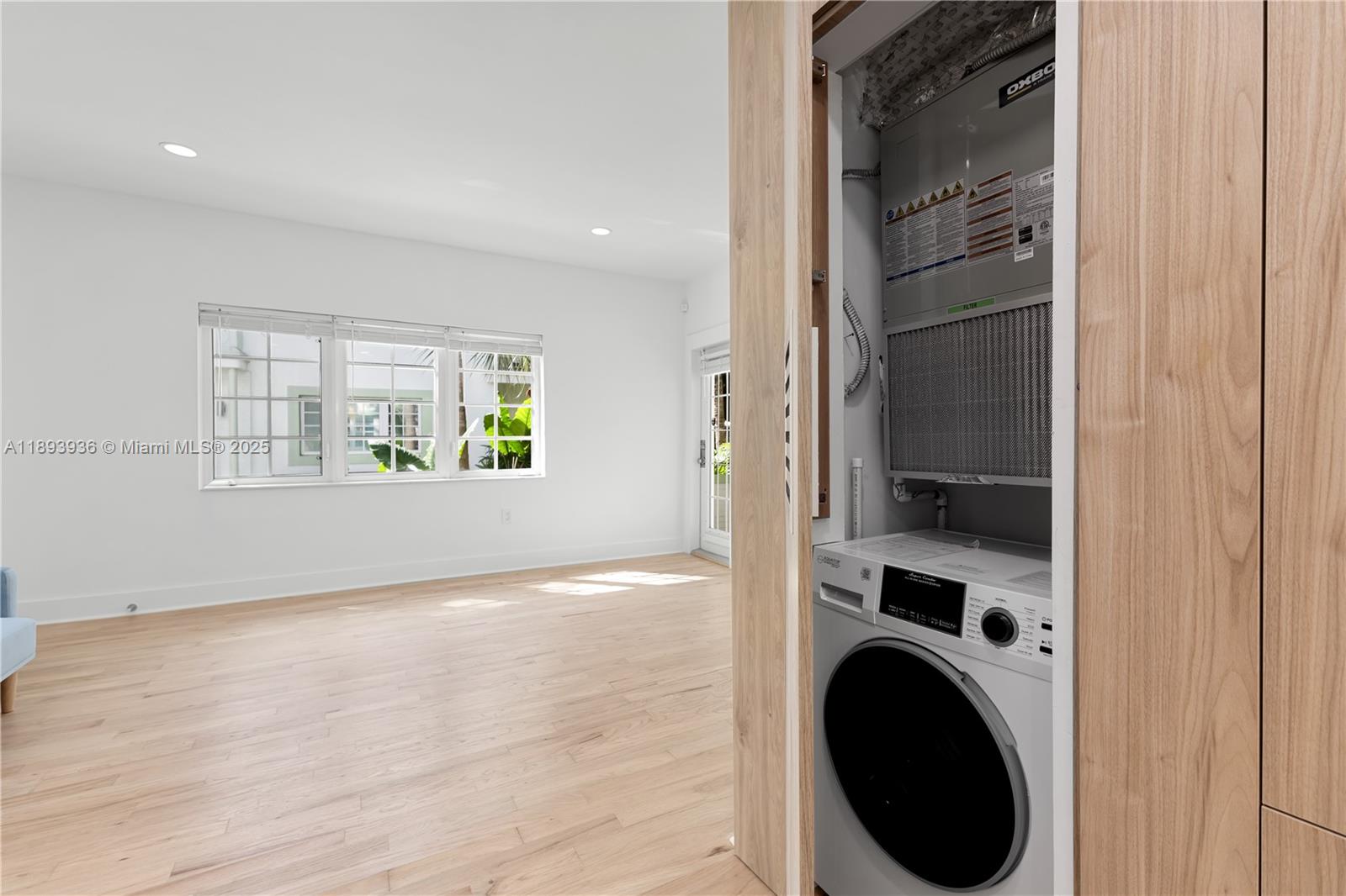 ARCADIA CONDO OF MIAMI BE - Residential Lease