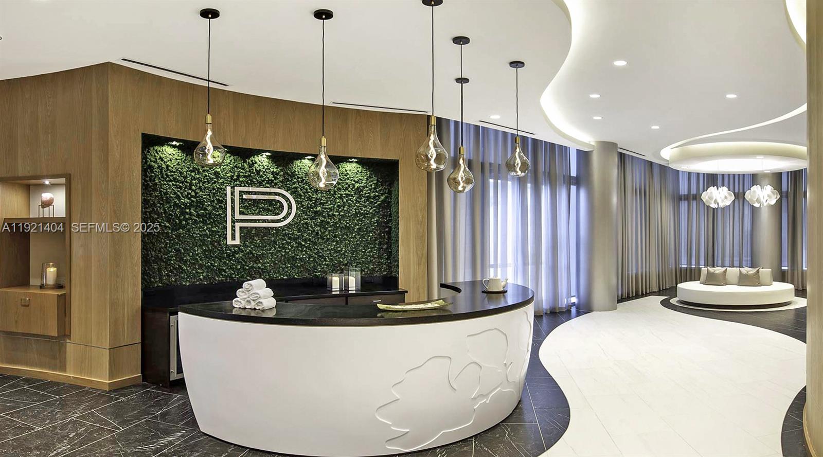 PARAMOUNT MIAMI WORLDCENT - Residential