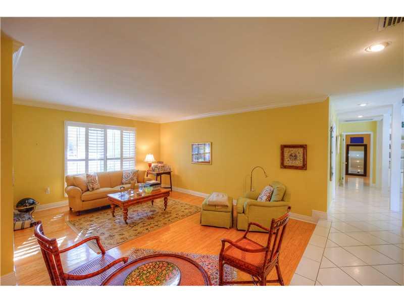 CLINTON GROVE ESTS - Residential