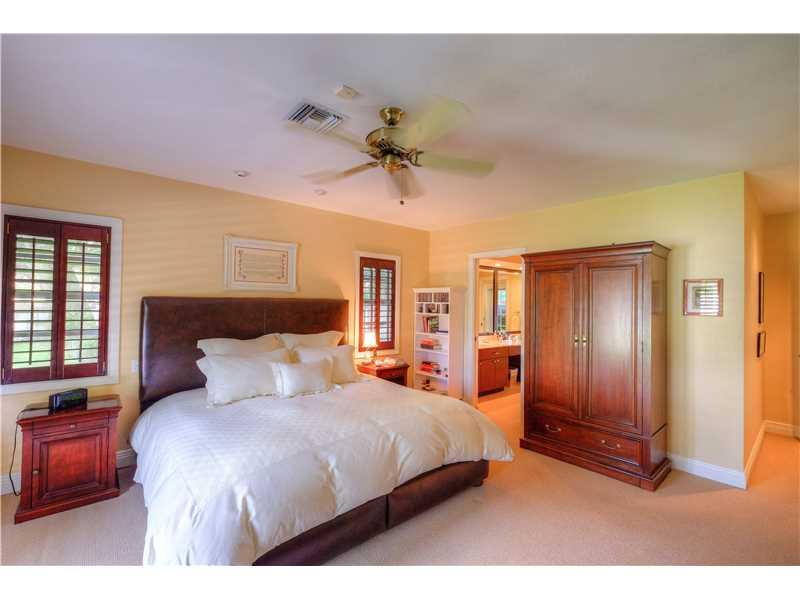 CLINTON GROVE ESTS - Residential