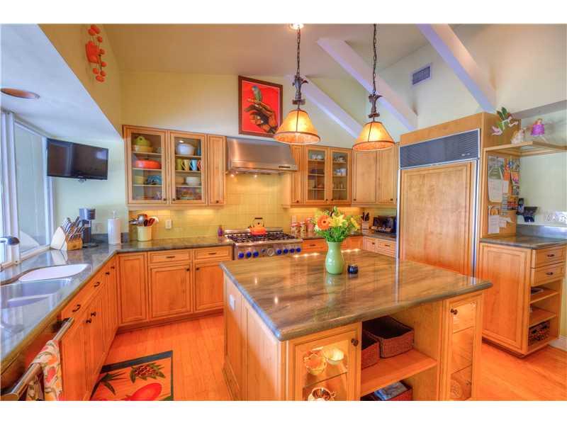 CLINTON GROVE ESTS - Residential