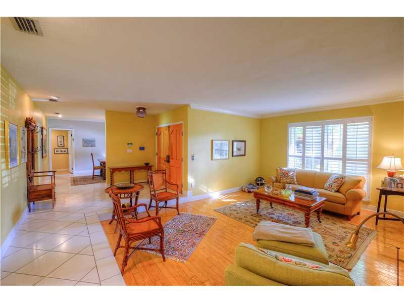 CLINTON GROVE ESTS - Residential