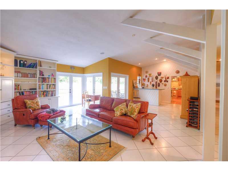 CLINTON GROVE ESTS - Residential