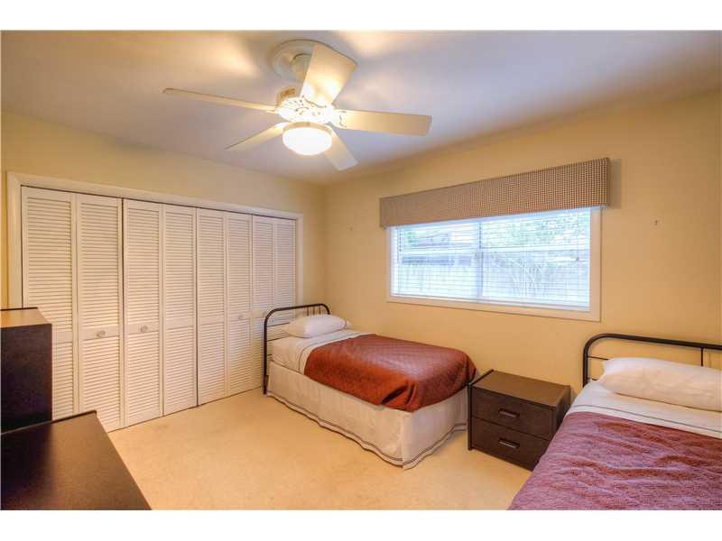 CLINTON GROVE ESTS - Residential