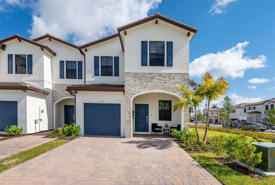 Like-new 3-bedroom, 2-bath corner townhome located in the Sienna Reserve community. This well-maintained home features a well-equipped kitchen with modern appliances and ample cabinet space, along with zebra-style blinds throughout for a sleek, contemporary look.

The corner location provides added privacy and natural light throughout the home. The primary bedroom includes an en-suite bathroom, while two additional bedrooms offer flexibility for family, guests, or a home office.

Enjoy access to Sienna Reserve’s amazing amenities, including a pool, clubhouse and fitness center—perfect for an active and convenient lifestyle.