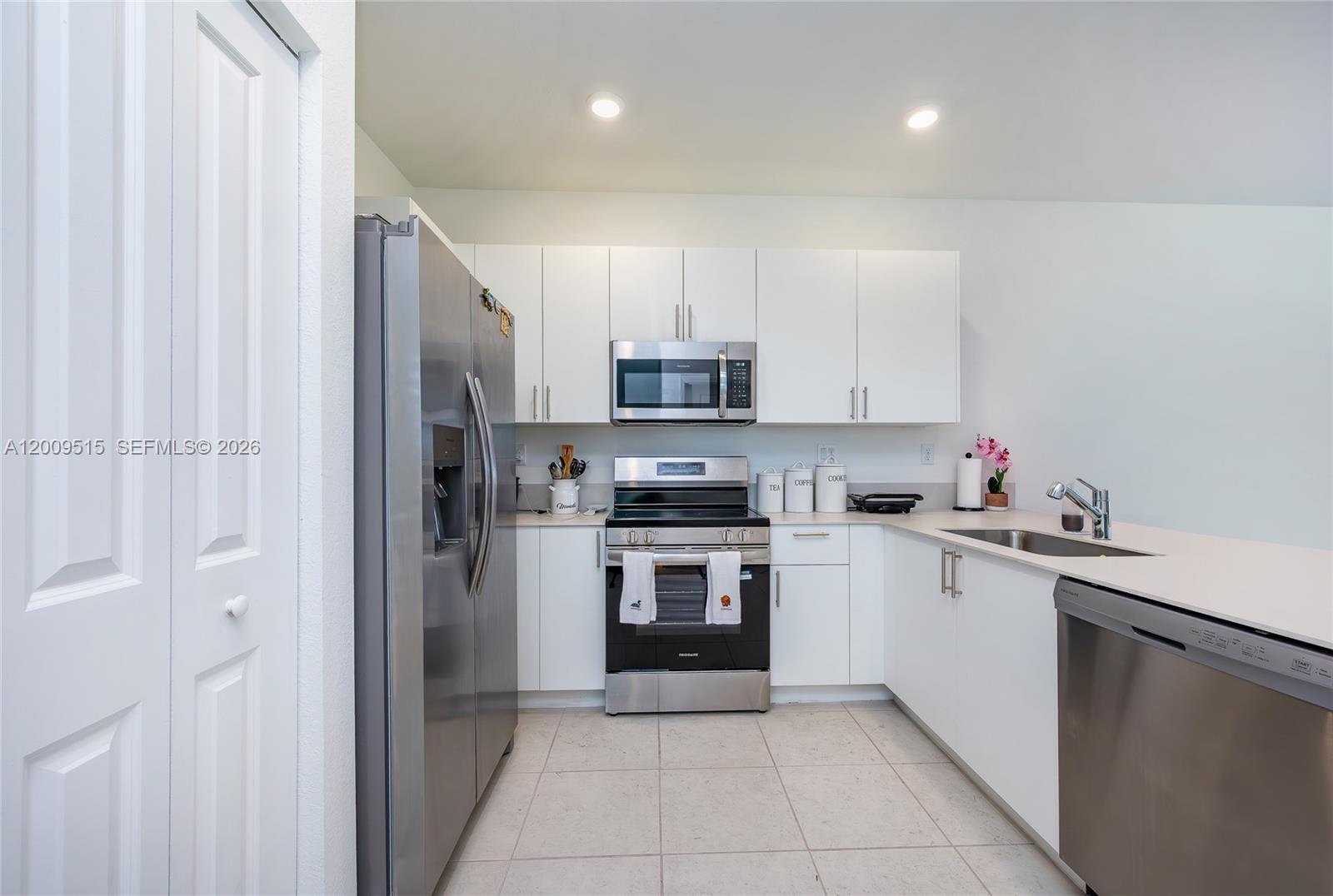 SIENA RESERVE - Residential