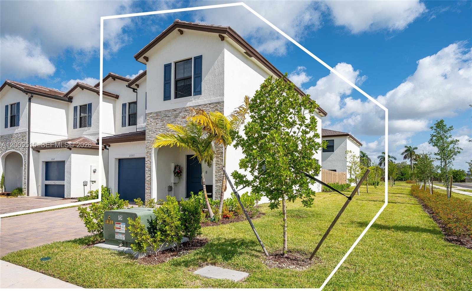 SIENA RESERVE - Residential