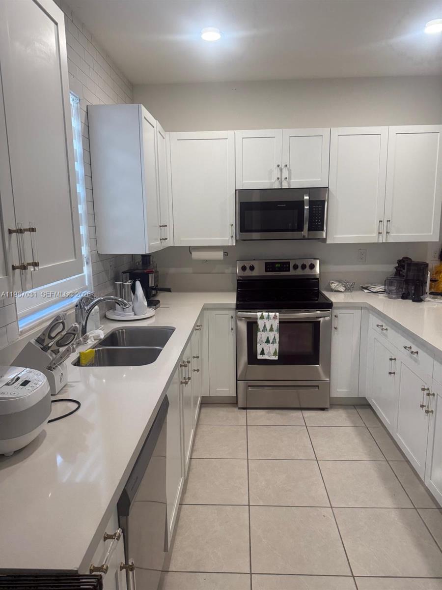 Photo of 522 SW 19th Way #522, Fort Lauderdale, FL 33312 (MLS # A11987031)