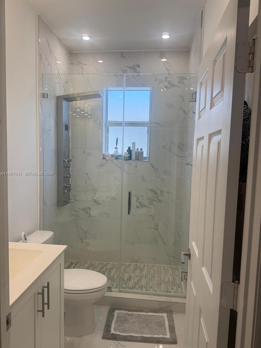 RIVERSIDE PARK TOWNHOUSE - Residential Lease