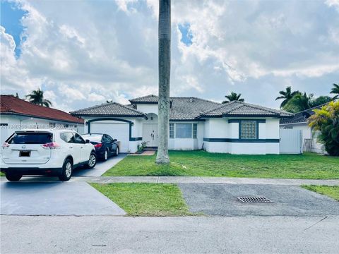 14742 SW 176th Ter Miami FL 33187
