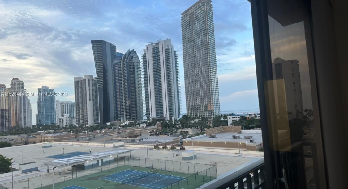 PLAZA OF AMERICAS CONDO P - Residential