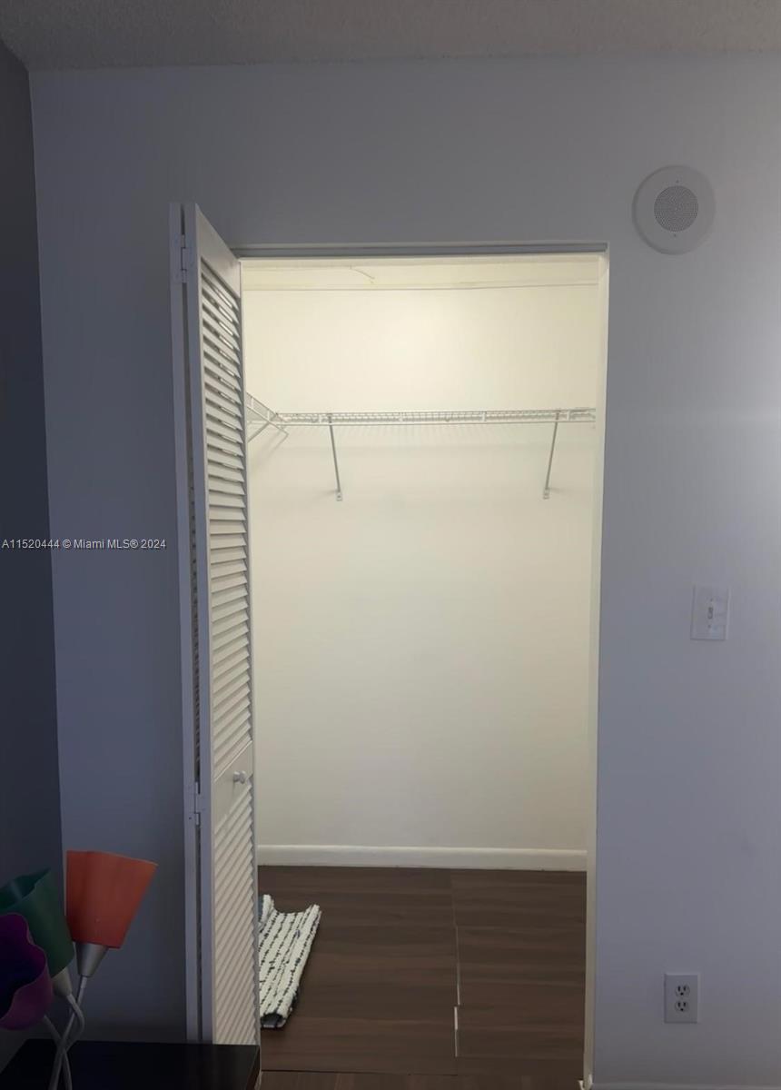 PLAZA OF AMERICAS CONDO P - Residential